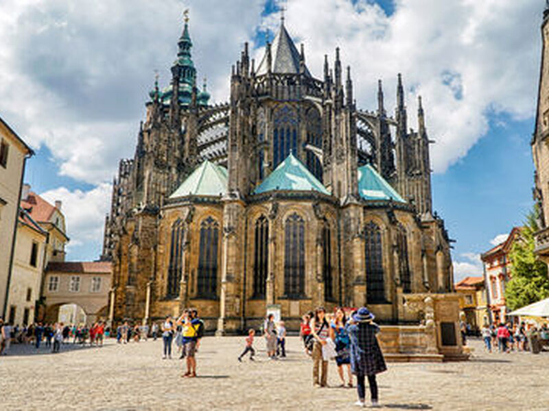 Otobüs İle Orta Avrupa Masalı (Tüm Çevre Gezileri ve Ekstra Turlar Dahil) İzmir Hareketli