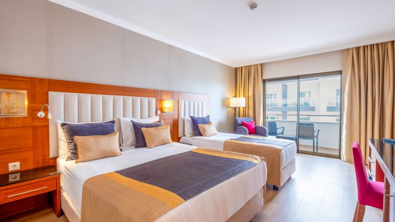 Sunland Resort Kemer | 4 Gece 5 Gün